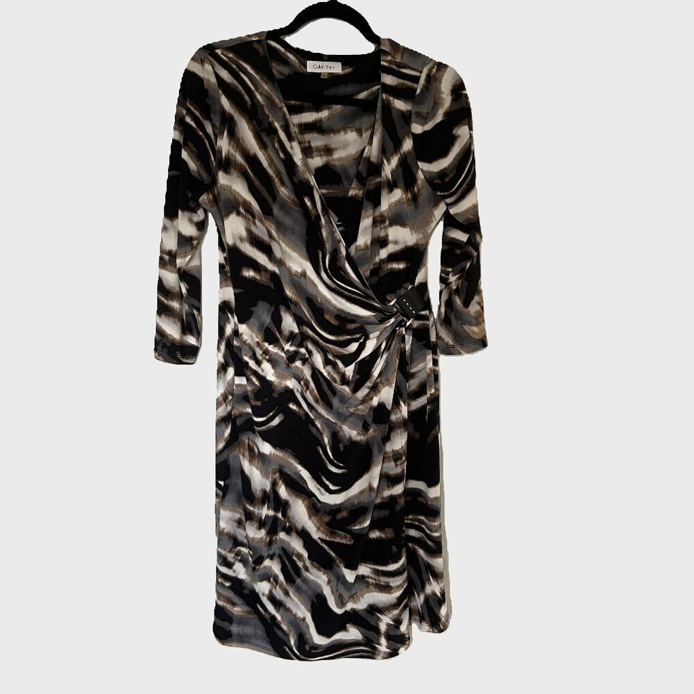 CALVIN KLEIN BROWN,BLACK,WHITE AND TAN DRESS   SIZE M  SPANDEX  95% Polyester